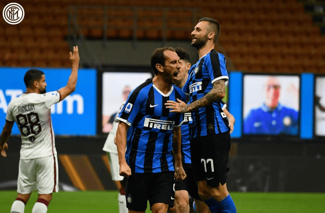 国际米兰双星闪耀,劳塔罗卢卡库连线摧毁对手防线  国际米兰双星闪耀,劳塔罗卢卡库连线摧毁对手防线