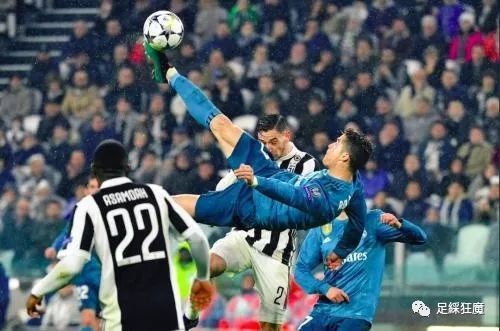 阿尔米隆倒钩惊艳,纽卡主场两度领先战平曼城